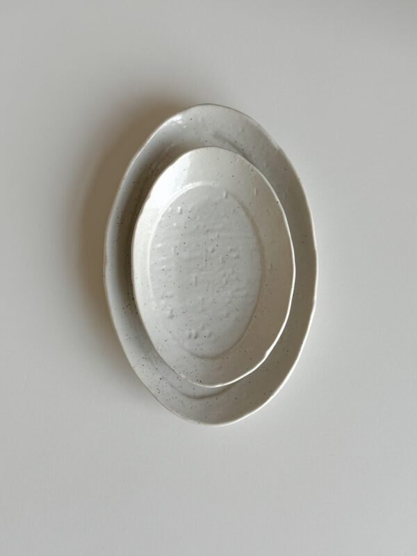 Cloud Oval Plate (White)